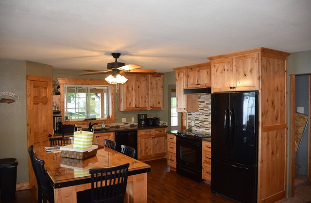 3 Bedroom Custom Lake Home