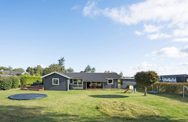 3 bedroom gorgeous home in Bogø By