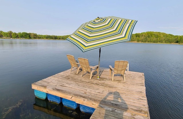 3 bedroom home on a peaceful private no wake lake. With kayaks and floating deck