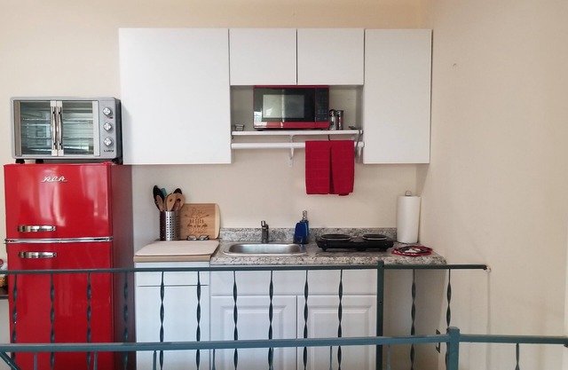 3 bedroom home walking distance to Lake Lavon