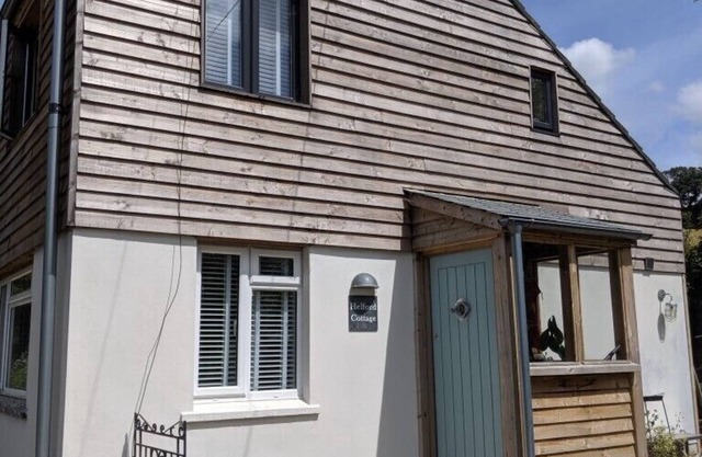 3 Bedroom House in picturesque Cornish Village