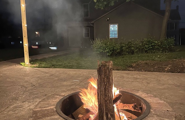 3-bedroom house in James Creek with AC, WiFi. 1 mile from Aitch Boat Launch