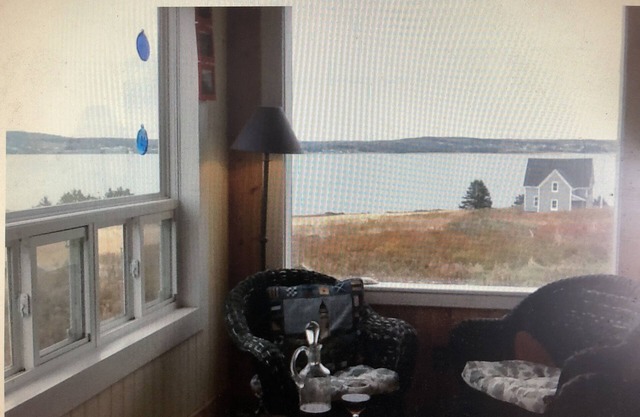 3 Bedroom Island Beach house, pet friendly, outdoor shower, golf cart, WiFi