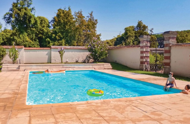 3 bedroom lovely apartment in Ocquerre