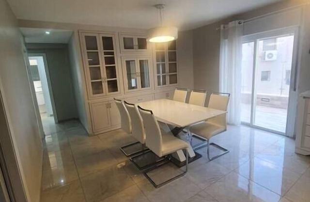 3 Bedroom modern apt with Balcony