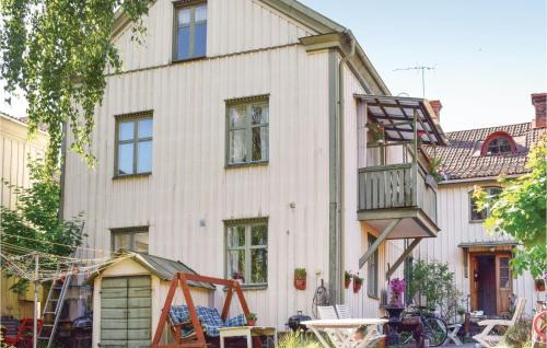 3 Bedroom Nice Apartment In Vimmerby