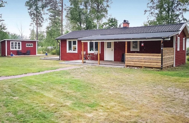 3 Bedroom Nice Home In Timmernabben