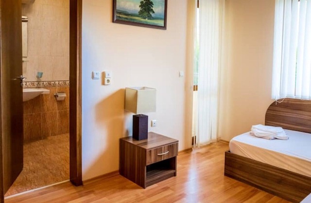 3 bedroom seaview apartment/Ground floor/