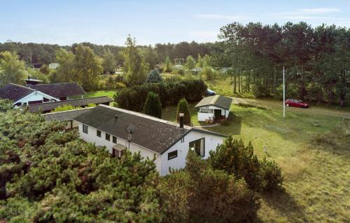 3 Bedroom Stunning Home In Rødby