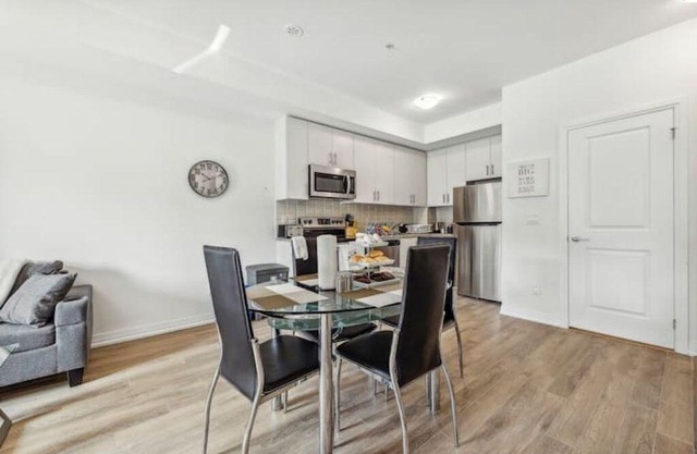 3 Bedrooms 2.5 Bathrooms Town Home in Pickering