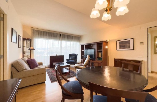 3 bedrooms apt next to Ciutadella Park