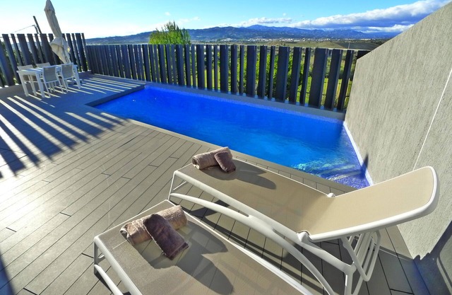 3 Bedrooms | Baviera 43 | CG R1284