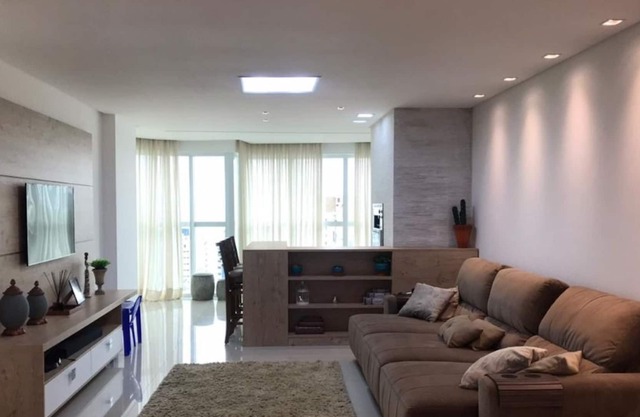 3 Dormitórios Mobiliado e Decorado a Passos do mar