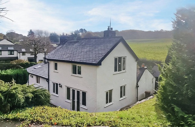 3 bedroom accommodation in Mold and the Clwydian Range