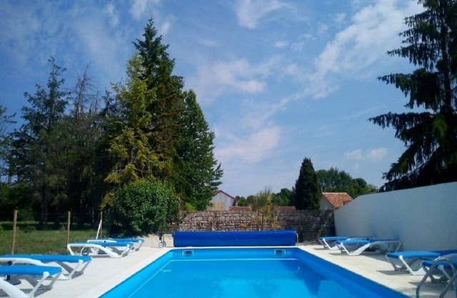 3 gites which can accommodate up to 16 with private pool, near Chef Boutonne
