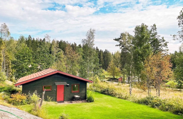 3 person holiday home in HENÅN-By Traum