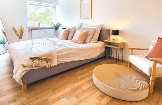 3 room design apartment - balcony-close to highway