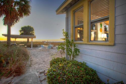 3 - Seahorse Cottages - Sunshine