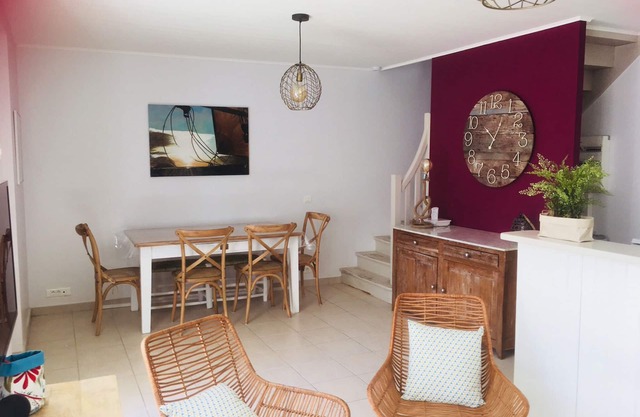 3-star listed house with south-facing courtyard in La noue
