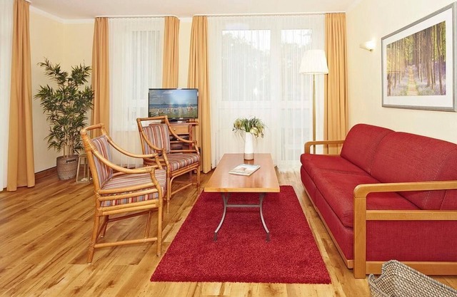 3-zimmer Ferienwohnung mit Sonnigem Balkon in Erstklassiger Lage am Ostseestrand