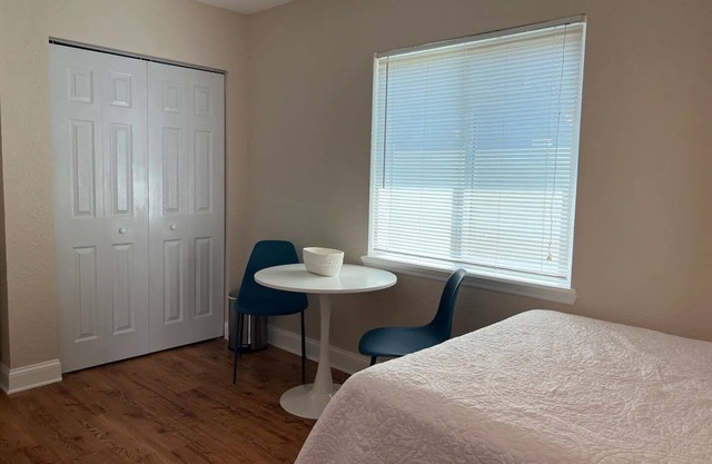 310 Unit B5- Studio Coffee Pot Coastal Cottages