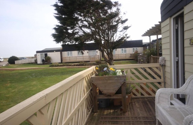 37A Medmerry Park 2 Bedroom Chalet