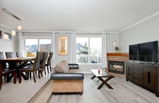 3BD Home with Breathtaking View
