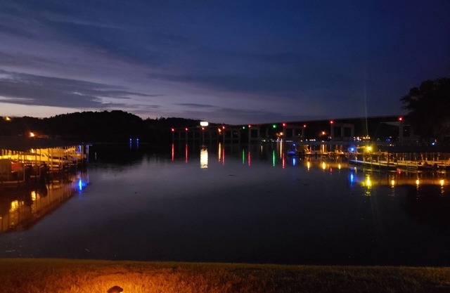 3br, 2Ba condo - Walk-out to the lake! Easy access to highway, but on the water