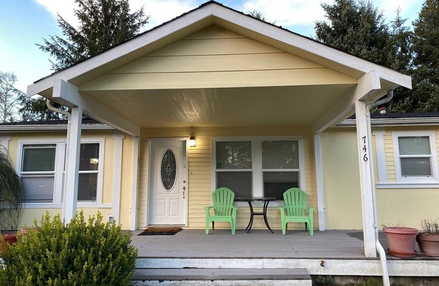 3Br 2Ba Home near Beach with Low Rent Monthly