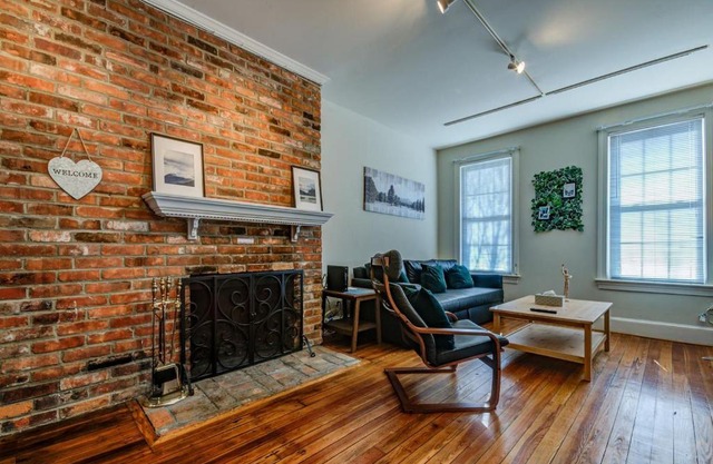 3BR Colonial House with Parking by CozySuites