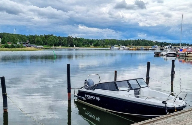 3BR Home Near Lake Vänern Covered Deck & BBQ