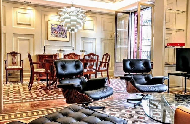 3br Modernist Pg de Gràcia high ceilings - Dandi