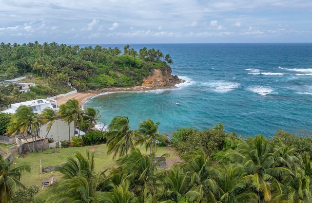 3BR - "Villa Yari" at Lakeside Villas, Dorado