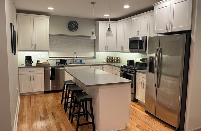 3PM Checkout ~ Modern Condo in Fishtown Philadelphia ~ Spacious!