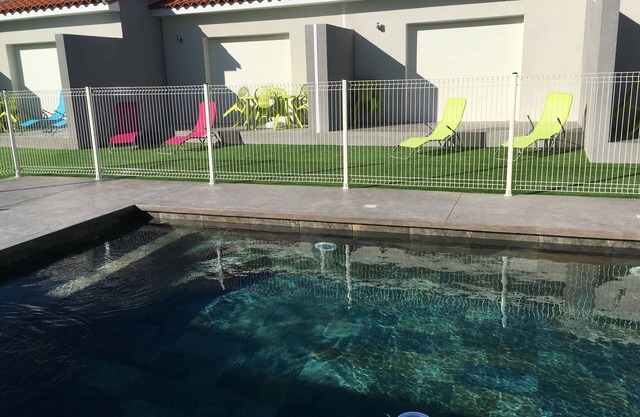 4 apartments in villa with swimming pool