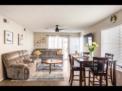 4 bed 2 bath Reno with Private Pool