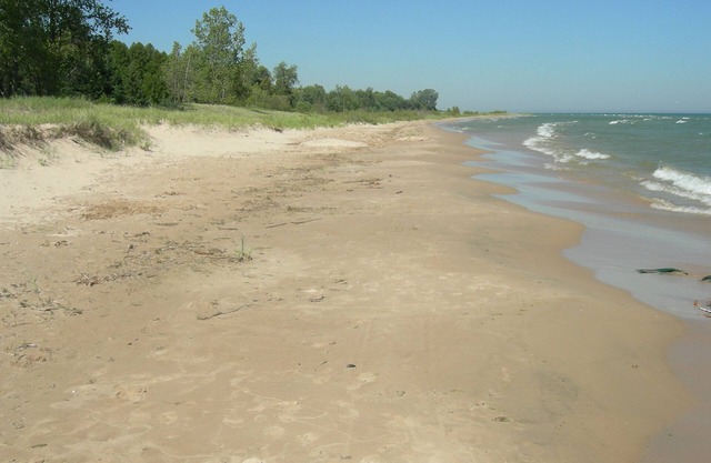 4 Bed, 4 Bath, Sand Beach access, 1st level Accessible, Wifi, sleeps 12