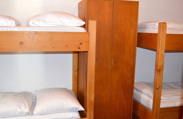 4-bed room with shared bathroom - Pitztaler ski hut