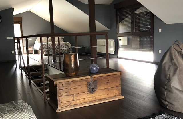 4-bedroom chalet in wonderful Becerril de la Sierra with WiFi