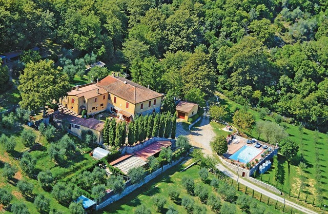 4 bedroom accommodation in Serre di Rapolano