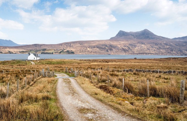 4 bedroom accommodation in Dundonnell