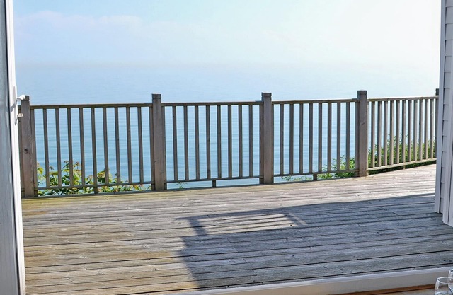 4 bedroom accommodation in Sandgate, Hythe