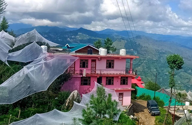 4 Bedroom Cottage by SILVERMOON HOMESTAY SHIMLA | NEAR FAGU - KUFRI