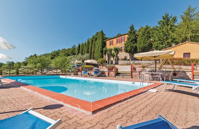 4 bedroom accommodation in Casotto Le Cetine (SI)