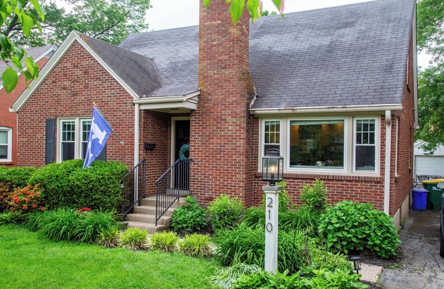 4-bedroom Remodeled St Matthews Cape Cod