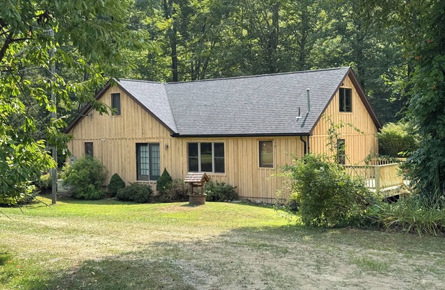 4 bedroom, Secluded 13 Acres on Bennetts Branch of the Sinnemahoning Creek.