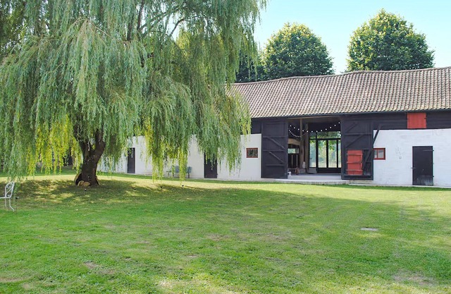4 bedroom stunning home in Beussent