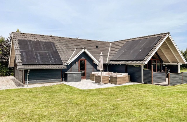 4 bedroom stunning home in Humble