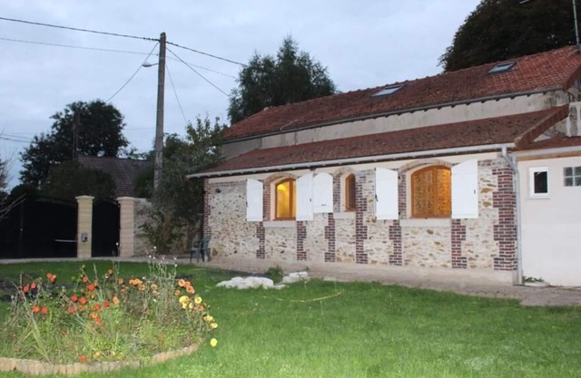 4 Bedrooms Private Vacation Home In Touquin