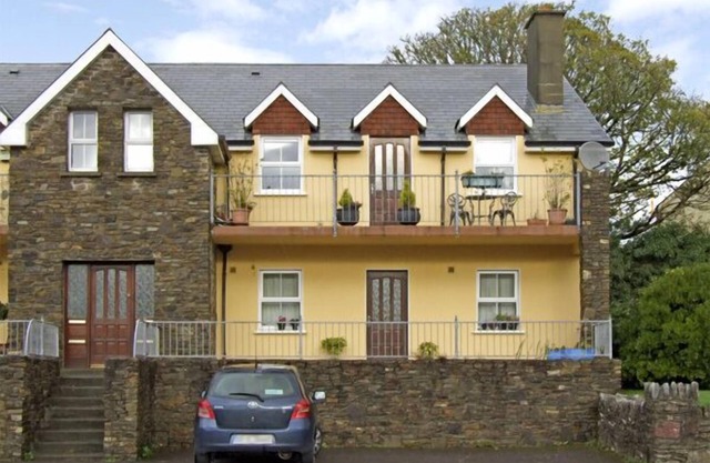 4 BELL HEIGHTS APARTMENTS, family friendly in Kenmare, County Kerry